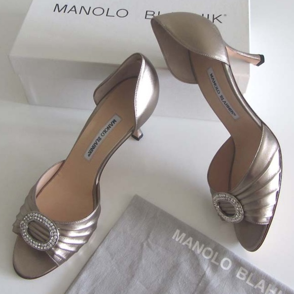 Manolo Blahnik | Shoes | Manolo Blahnik Sedaraby Dorsay Heels 4 0 Us ...